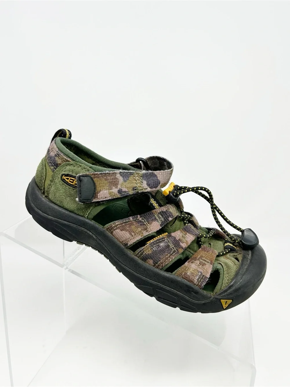 KEEN Newport H2 Youth Sport Sandals Green Camo Closed Toe Waterproof Size 2